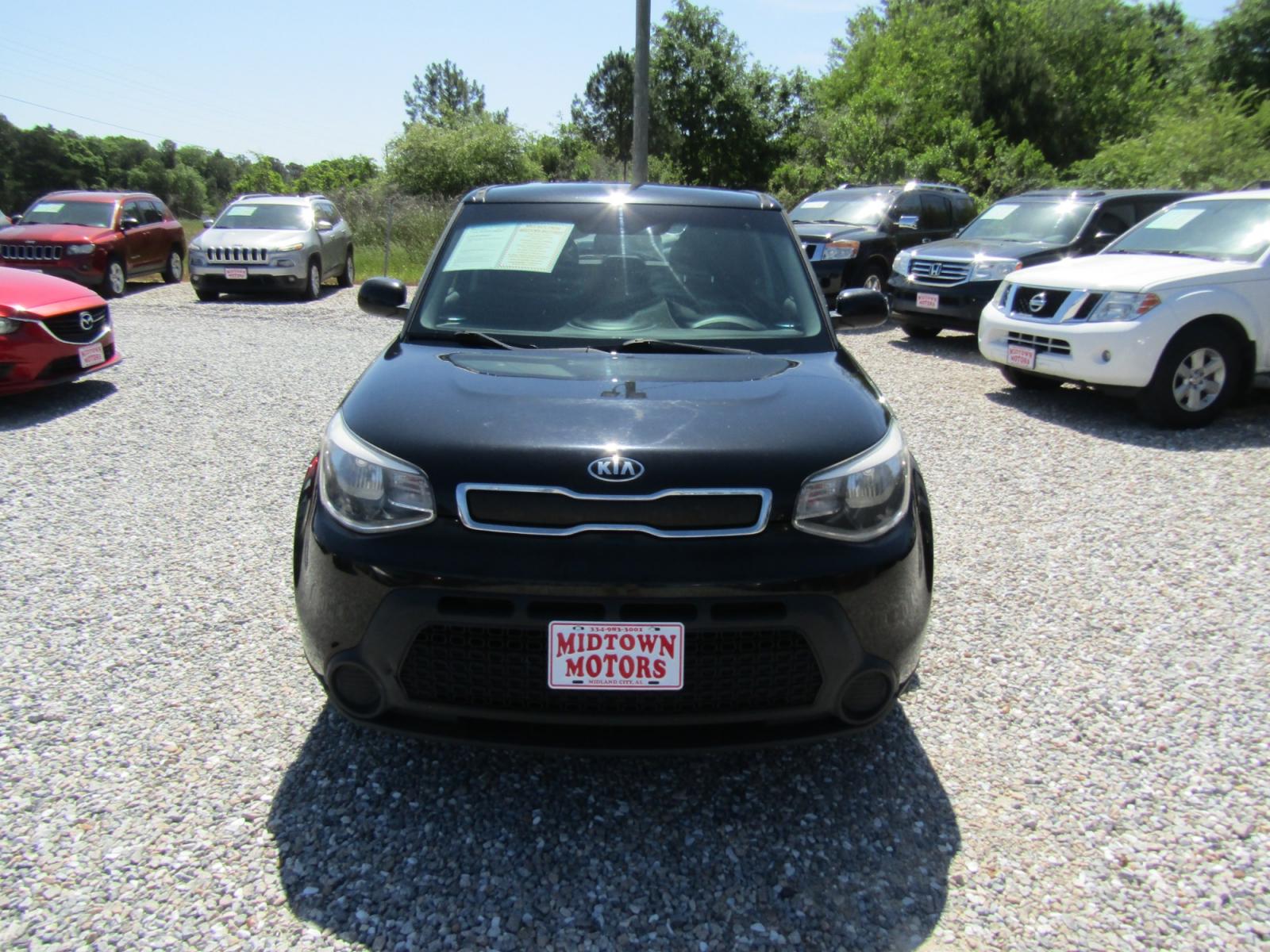 2016 Black /Gray Kia Soul (KNDJN2A29G7) with an 4 CYL engine, Automatic transmission, located at 15016 S Hwy 231, Midland City, AL, 36350, (334) 983-3001, 31.306210, -85.495277 - Photo #1